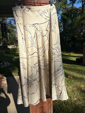 BANANA REPUBLIC Silky Floral Maxi Skirt Size 14
